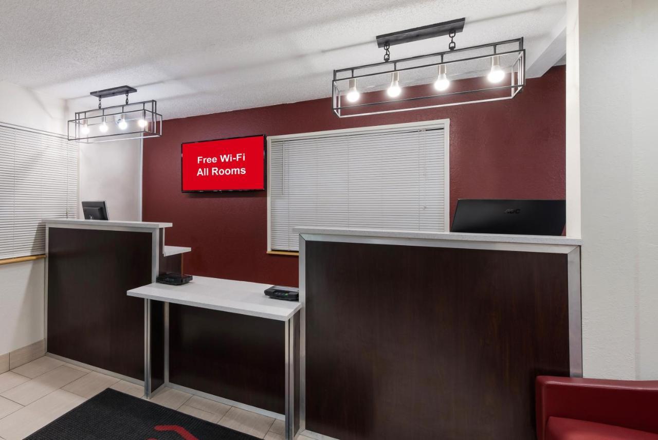 Red Roof Motel 2*