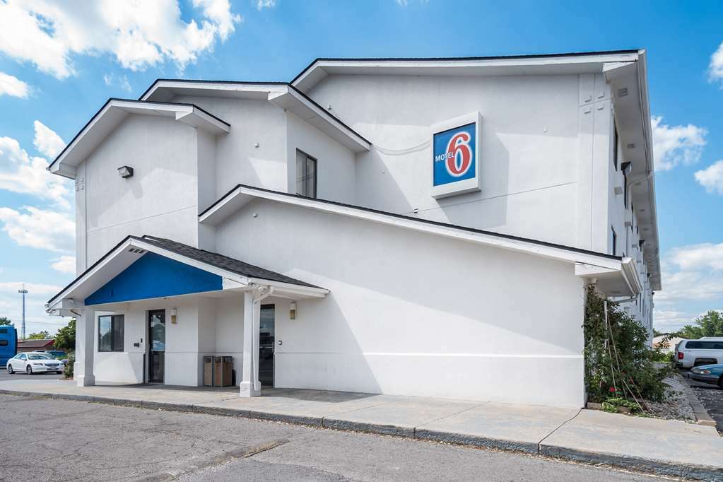 Motel Red Roof